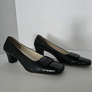 Salvatore Ferragamo Ornament Black Leather Patent Toe Square Heel Pumps Size 7.5